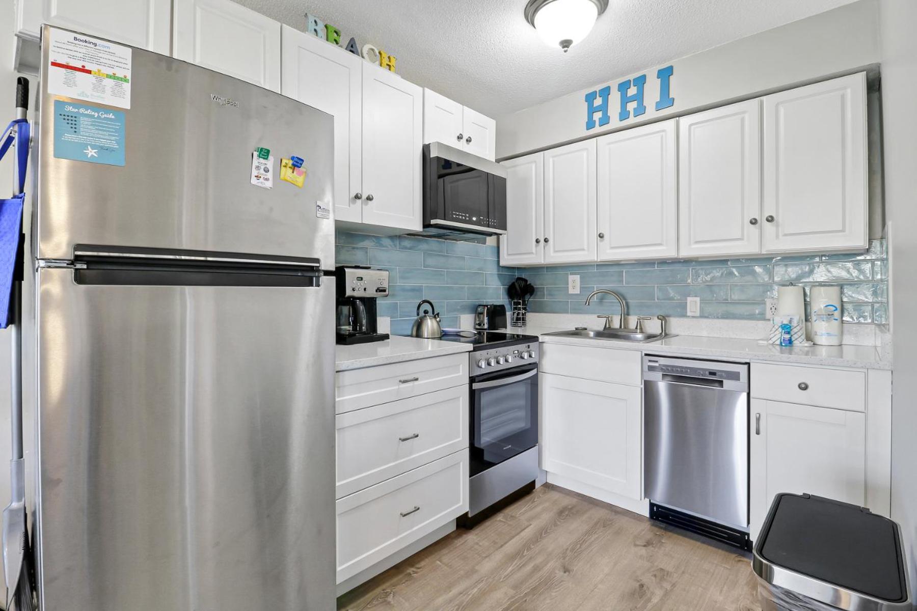 הילטון הד איילנד The Breakers #220 Beach Condo, Beautiful Ocean View At Coligny Beach, 4 N Forest Beach Drive Hilton Head, Walk To All Shops Restaurants, Renovated Jan 2024, Vacation Rental Hhi Llc מראה חיצוני תמונה